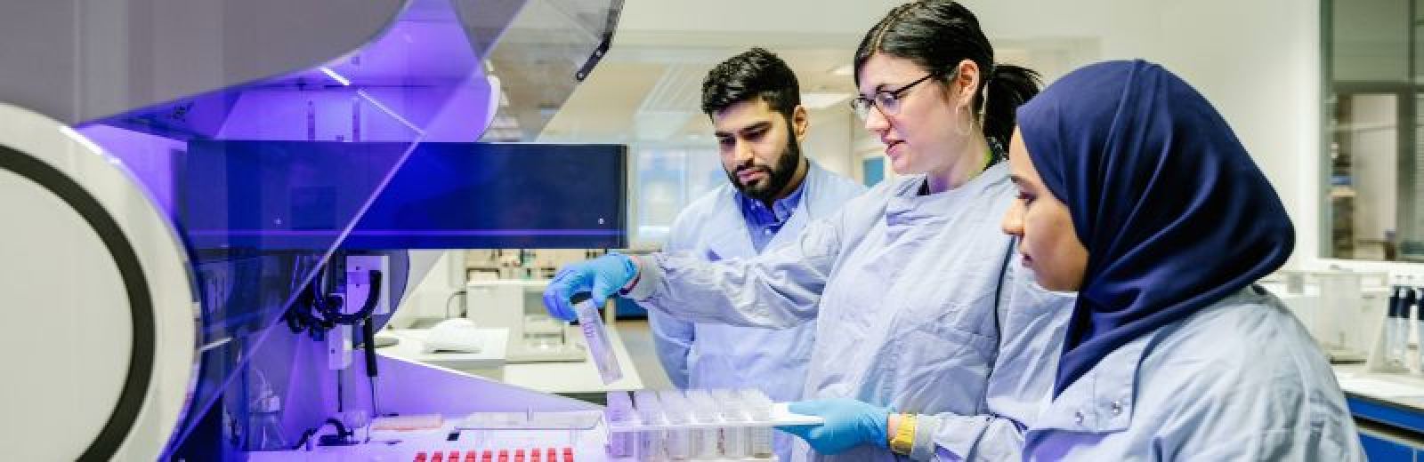 Image of undergraduate civil engineering students in the lab