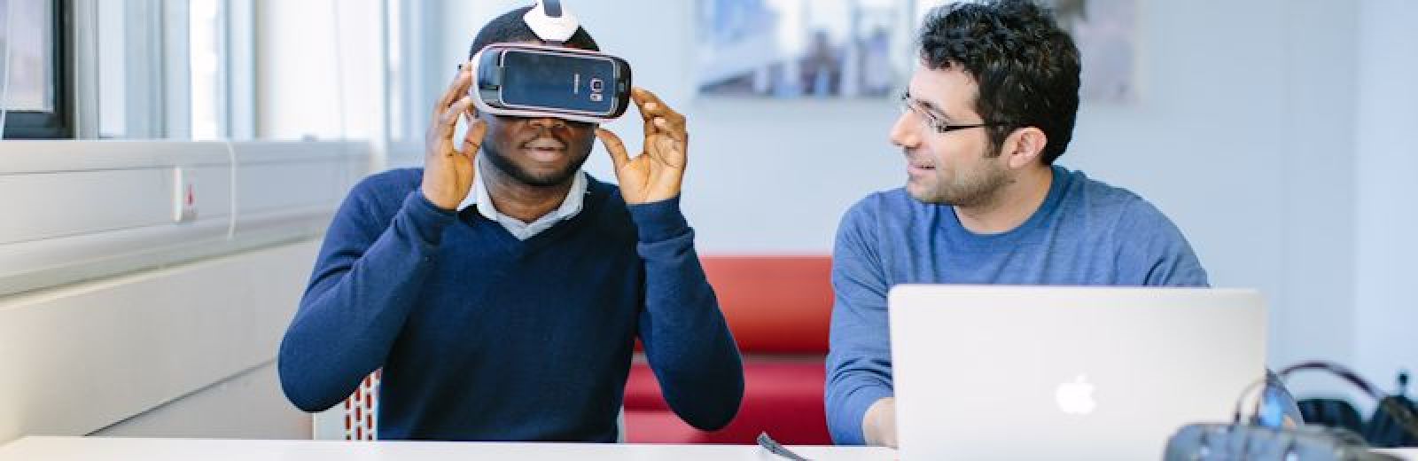 Masters student trying oculus rift